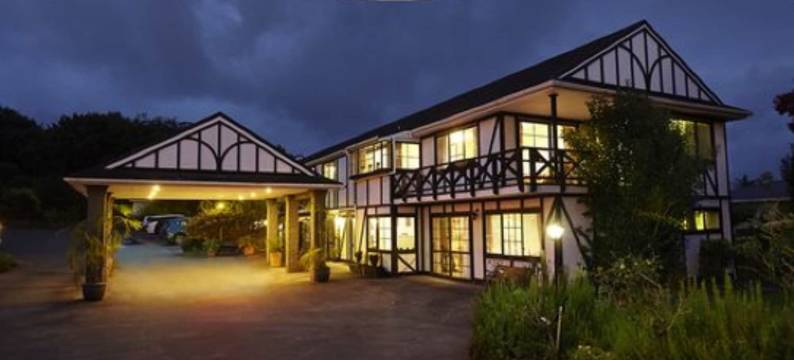 金斯伍德庄园汽车旅馆(Kingswood Manor Motel)图片