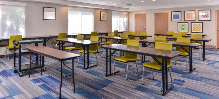 拉西奥林匹亚智选假日酒店及套房(Holiday Inn Express & Suites Lacey - Olympia)图片