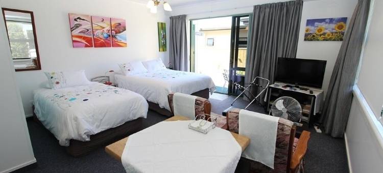 格洛斯特绿草地酒店(EMotel Napier)图片