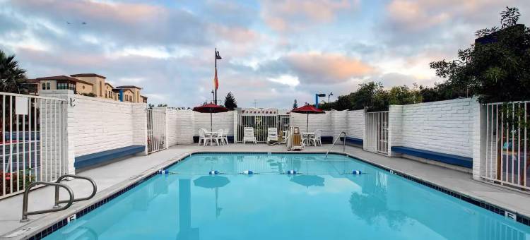 丽柏酒店-雷迪森旗下-圣克拉拉(Motel 6 Santa Clara, CA)图片