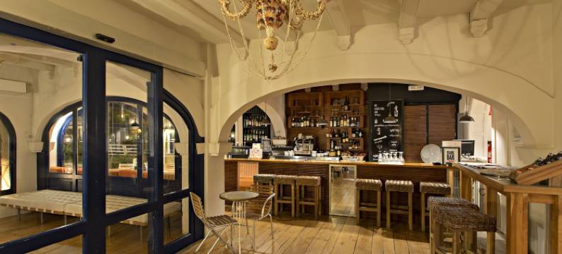 特利亚斯酒店(Hotel Trias)图片