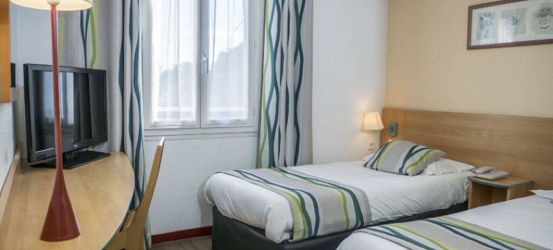 于泽斯加尔桥洛吉斯酒店(Logis Hotel Restaurant Uzès Pont du Gard)图片