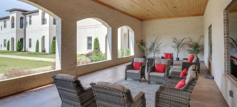 游泳，高尔夫&保龄球 - 洛雷托度假租赁公寓！(Swim, Golf & Bowl - Loretto Vacation Rental Apt!)图片