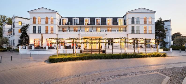 钦格斯特斯坦德酒店(Strandhotel Zingst)图片