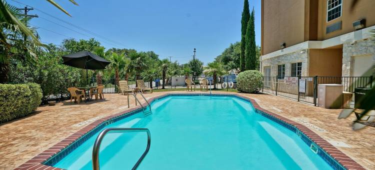 德克萨斯州山坡乡村舒适套房酒店(Comfort Inn & Suites Texas Hill Country)图片