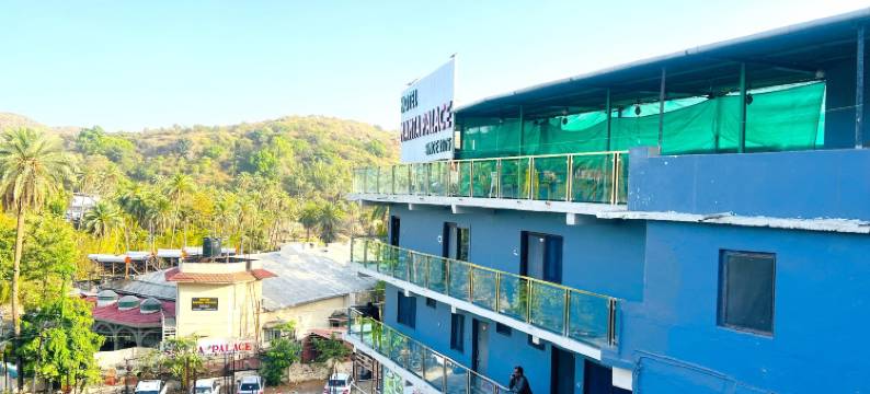 玛塔宫酒店-距纳吉湖500米(Hotel Mamta Palace, 500 Meters from Nakki Lake)图片