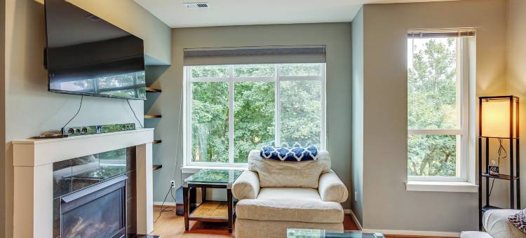 古香古色的伊萨夸市家居 - 可步行至商店和餐厅(Quaint Issaquah Home - Walk to Shops and Dining)图片