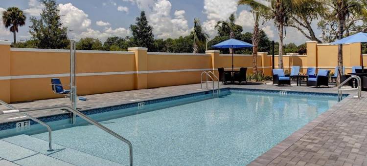 希尔顿维洛海滩市区欢朋套房酒店(Hampton Inn & Suites Vero Beach Downtown)图片