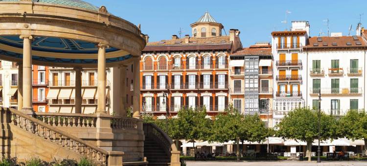 Limehome潘普洛纳希拉里翁·埃斯拉瓦(limehome Pamplona Hilarión Eslava)图片