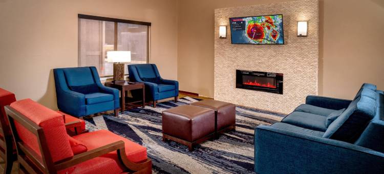 普雷斯顿斯堡西舒适套房酒店(Comfort Suites Prestonsburg West)图片