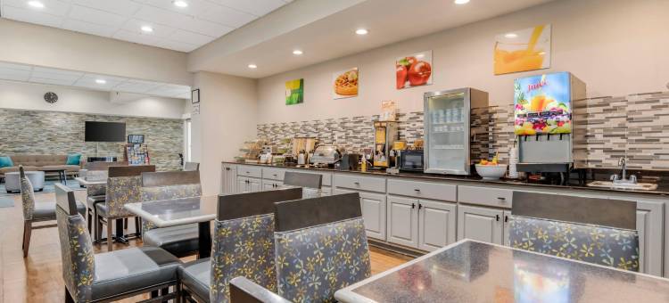 品质酒店及套房联合城-亚特兰大南部(Quality Inn & Suites Union City - Atlanta South)图片