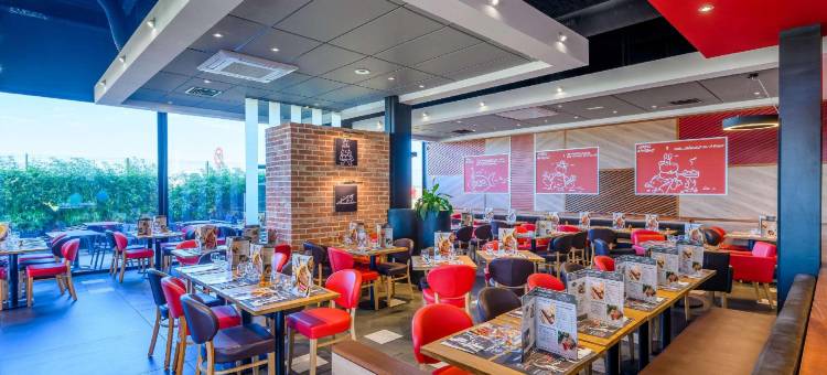 基里亚德尊荣亚眠普兰维尔酒店及 SPA(Kyriad Prestige Amiens Poulainville Hotel and Spa)图片