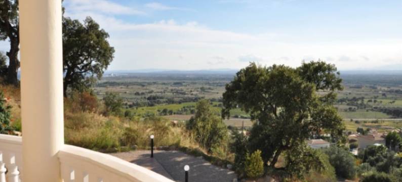 Holiday Home in Empuriabrava with Private Pool图片