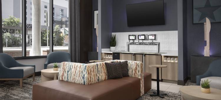 奥斯汀大学-国会大厦希尔顿欢朋酒店及套房(Hampton Inn & Suites Austin @ the University/Capitol)图片