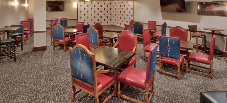 阿尔伯克基市中心温德姆华美达酒店(Ramada Plaza by Wyndham Albuquerque Midtown)图片