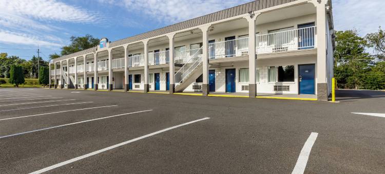 Motel 6 卡尔佩珀, 弗吉尼亚州(Motel 6 Culpeper, VA)图片