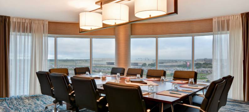 希尔顿安泊酒店-明尼阿波利斯机场(Embassy Suites by Hilton Minneapolis Airport)图片