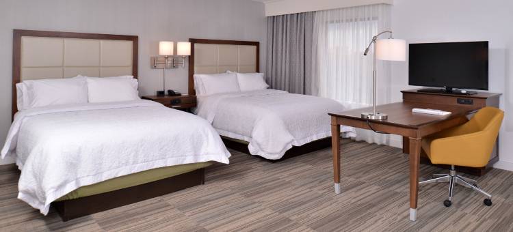 安阿伯西欢朋套房酒店(Hampton Inn & Suites Ann Arbor-West)图片