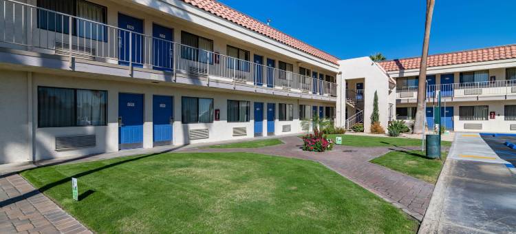 兰乔米拉奇千棕榈罗德威套房酒店(Rodeway Inn & Suites Thousand Palms - Rancho Mirage)图片