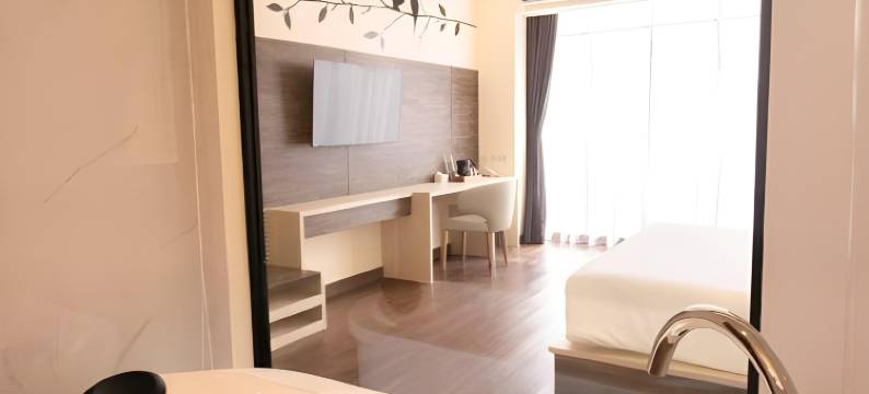 苏加武眉佩尔玛塔希贾乌酒店(Grand Permata Hijau Hotel)图片