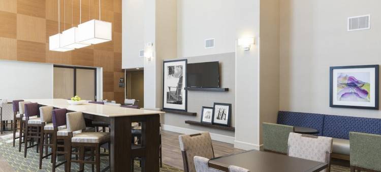 曼彻斯特欢朋套房酒店(Hampton Inn & Suites Manchester)图片