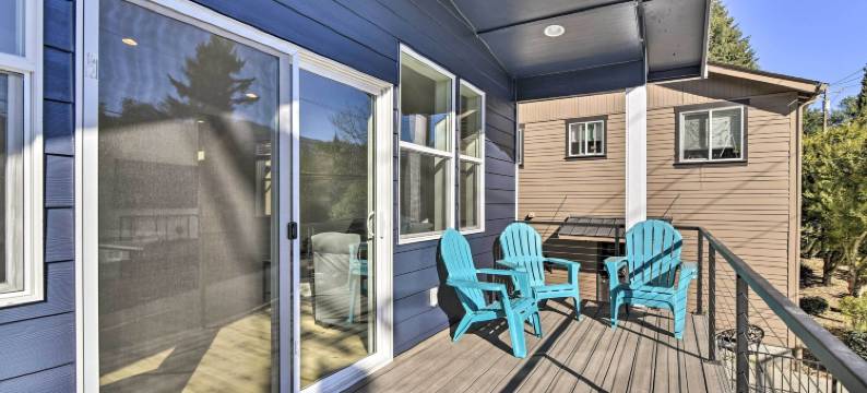 令人惊叹的斯蒂文森度假村，带山景！(Stunning Stevenson Retreat w/ Mountain Views!)图片