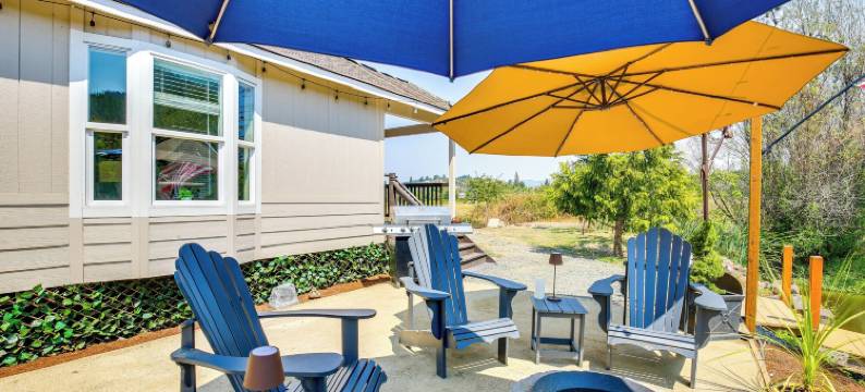 俄勒冈南部小屋：带火坑和私人池塘！(Private Pond and Dock! Cozy Cabin in Southern Oregon)图片