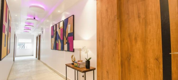 Fabhotel Prime The Golden Plaza的黄金广场(FabHotel Prime the Golden Plaza - Nr Tarapith Temple)图片