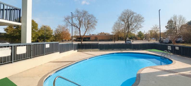 费耶特维尔呗盟酒店(Baymont by Wyndham Fayetteville)图片