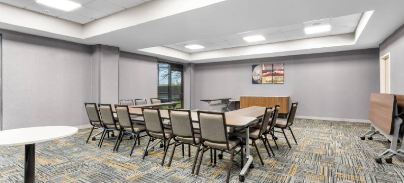 Homewood Suites by Hilton，俄克拉何马城机场(Homewood Suites by Hilton Oklahoma City Airport)图片