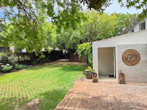 霍贝好斯自助服务式公寓(Hornbill House Self Catering Accommodation)