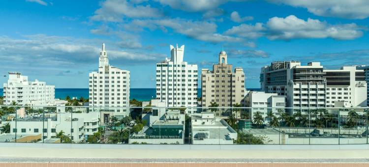 Unframed Miami Beach, Autograph Collection图片