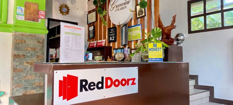 红门酒店-绿景酒店和餐吧马斯巴特(RedDoorz @ Greenview Hotel and Restobar Masbate)图片
