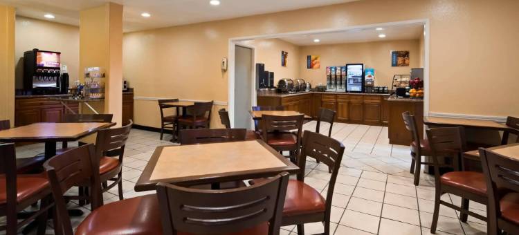弗雷斯诺乡村贝斯特韦斯特酒店(Best Western Village Inn)图片