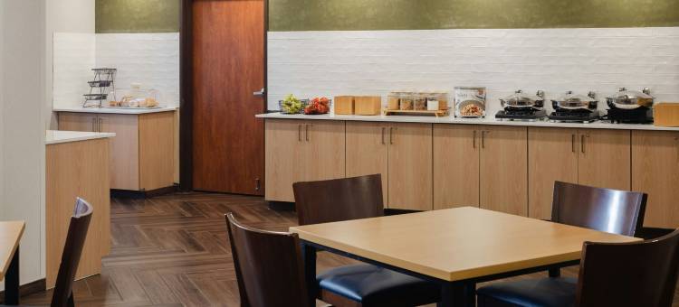 韦恩堡万豪万枫酒店(Fairfield Inn & Suites Fort Wayne)图片