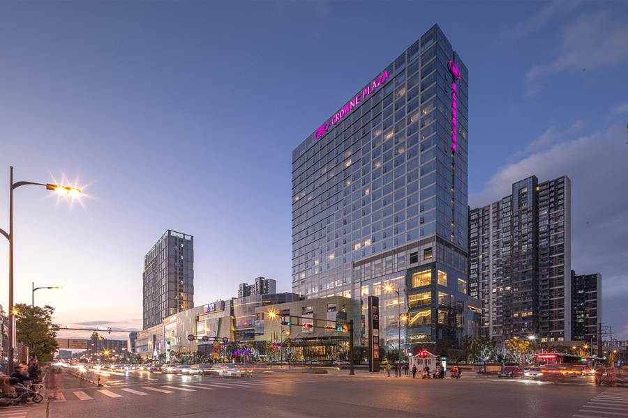 崑山皇冠假日酒店