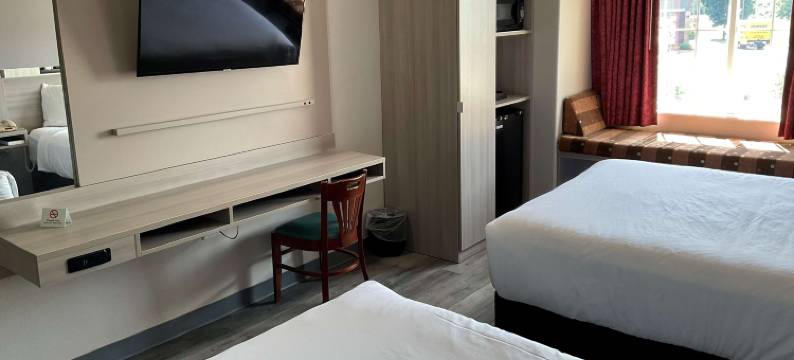 克拉克斯维尔麦客达温德姆酒店(Microtel Inn & Suites by Wyndham Clarksville)图片