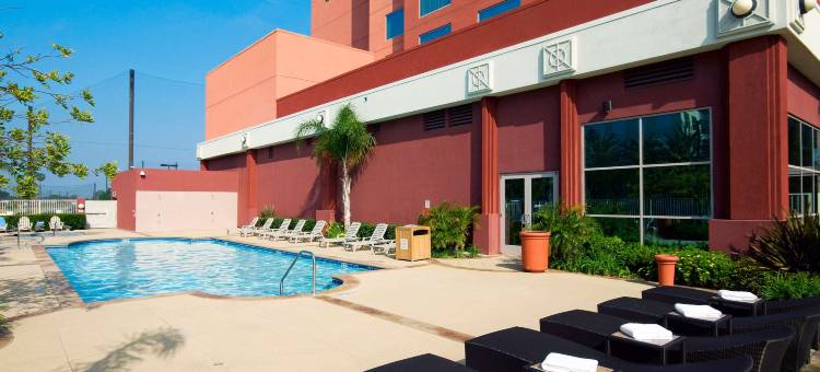 南安纳海姆希尔顿大使套房酒店(Embassy Suites by Hilton Anaheim South)图片