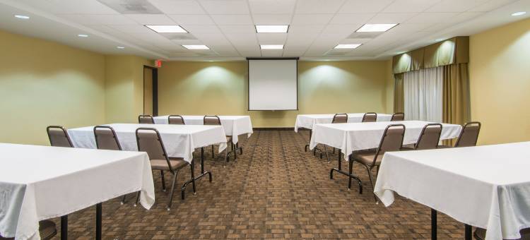 智选假日套房酒店埃尔多拉多，堪萨斯(Holiday Inn Express & Suites El Dorado, KS)图片