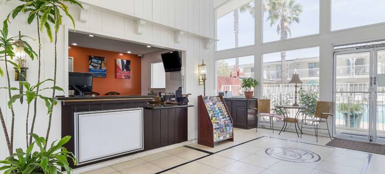 南方6号汽车旅馆(Motel 6 Santa Maria, CA - South)图片