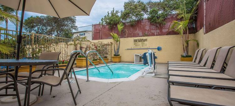 贺茂沙海滩凯艺套房酒店(Quality Inn & Suites Hermosa Beach)图片