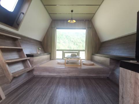 太白云端山居特色民宿(眉太线1号分店)