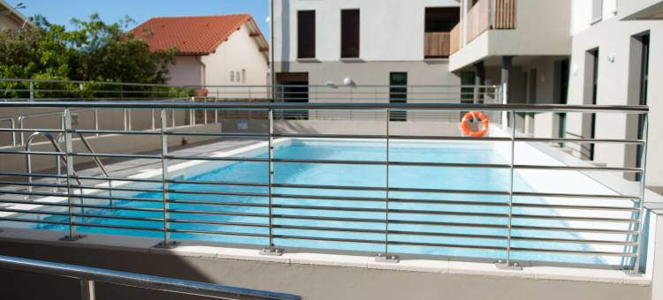 纳美尔勒斯塔萨德公寓式酒店(Résidence Néméa l'Estacade)图片