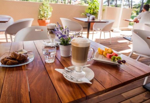 2122 Hotel Art Design Hotel Overview