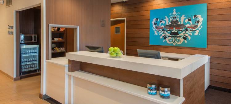 印第安纳波利斯机场万枫酒店(Fairfield Inn & Suites Indianapolis Airport)图片