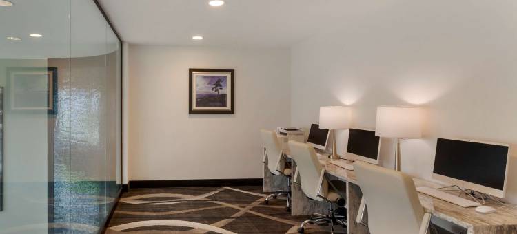 诺斯伍德贝斯特韦斯特精品酒店(Best Western Premier Northwood Hotel)图片