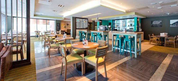 纽伯里镇中心伦敦路普瑞米尔酒店(Premier Inn Newbury Town Centre (London Road))图片