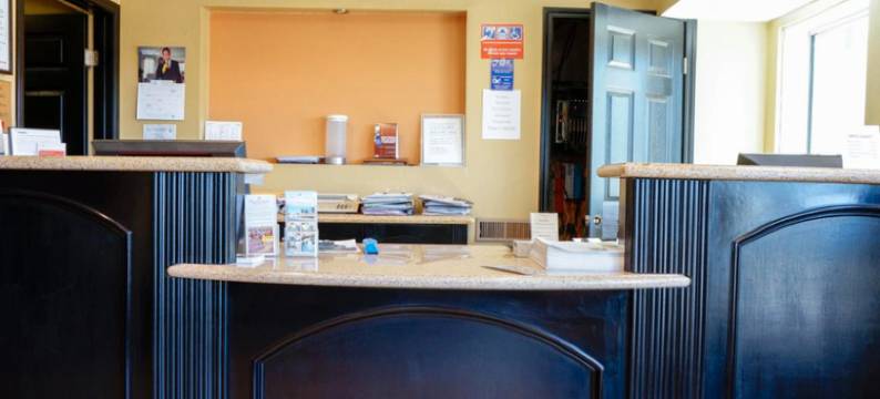 安大略华美达酒店(Ramada by Wyndham Ontario)图片