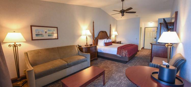 麦基诺城贝斯特韦斯特优质酒店(Best Western Plus Dockside Waterfront Inn)图片