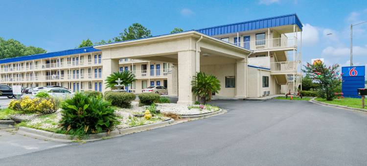 格鲁吉亚普勒 - 萨凡纳机场 6 号汽车旅馆(Motel 6 Pooler, GA - Savannah Airport)图片